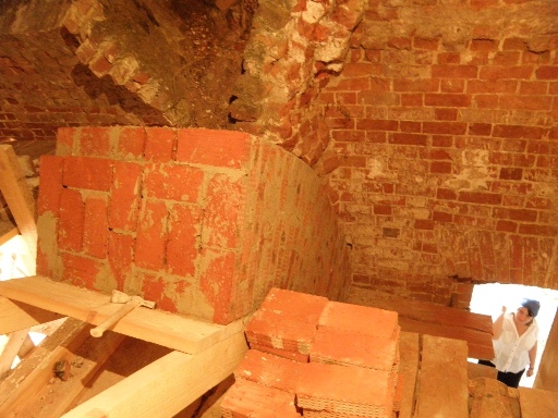 Храм Казанской иконы Божией Матери в д. Грайвороны начало восстановления 2009 год