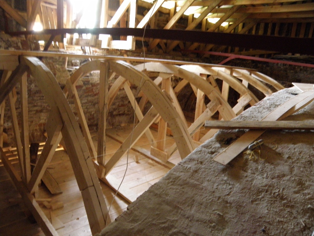 Храм Казанской иконы Божией Матери в д. Грайвороны начало восстановления 2009 год