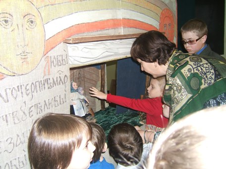 Пасхальное поздравление в детском доме поселка Пески