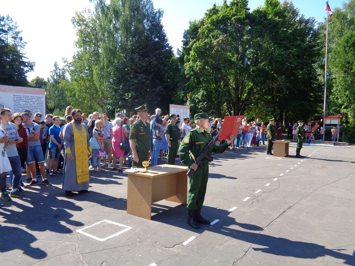 18 августа в в/части № 25801-Б (Военная связь) новобранцы приняли присягу на верность Отечеству