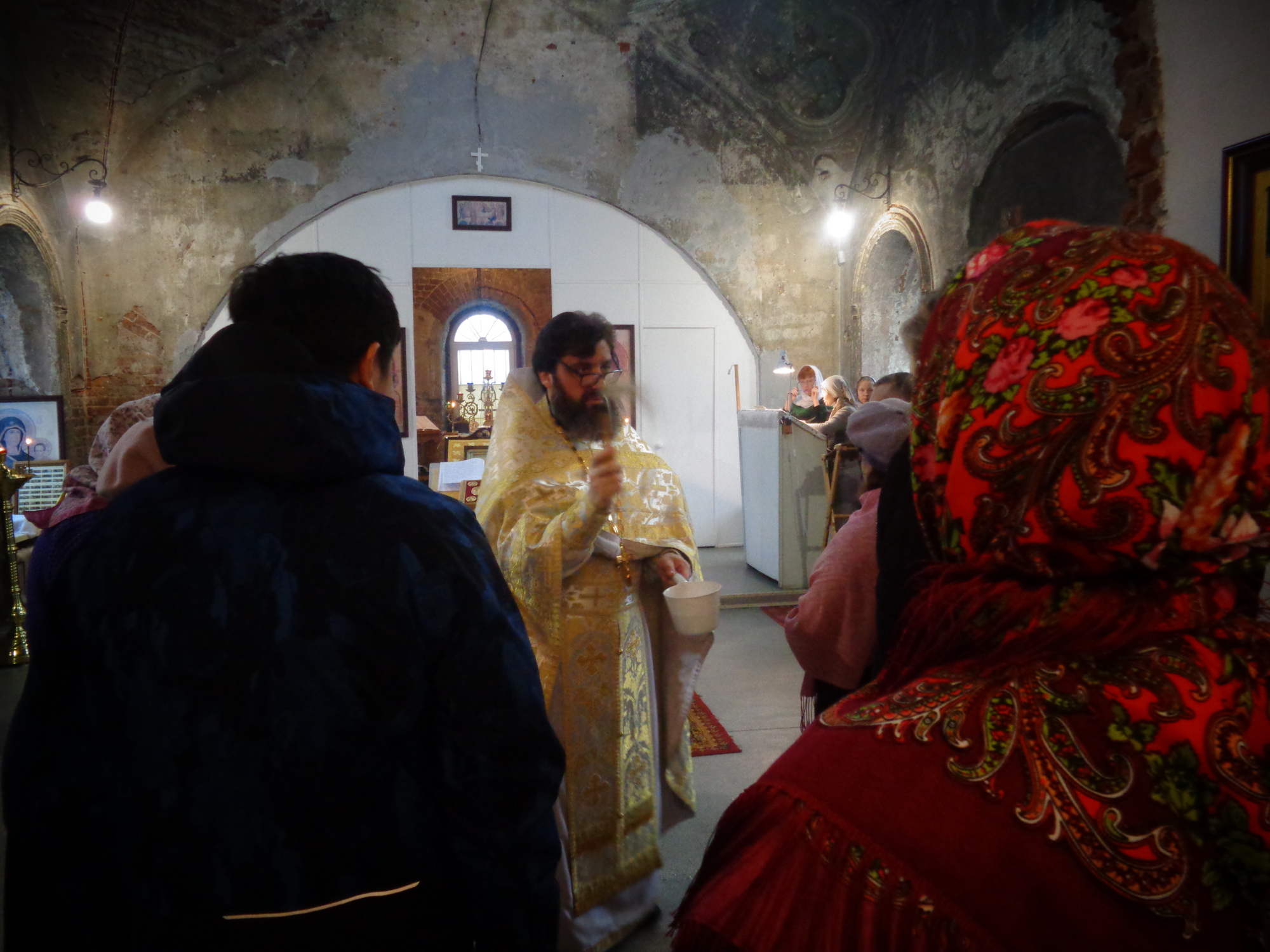 Молебен о здравии участников дорожного движения.