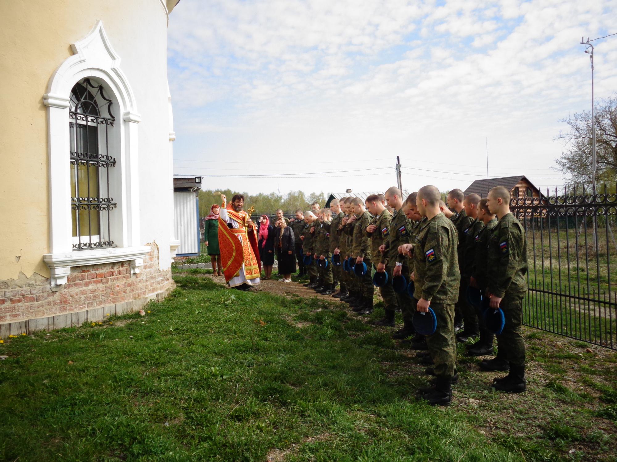 Пасха на приходе Казанского храма деревни Грайвороны