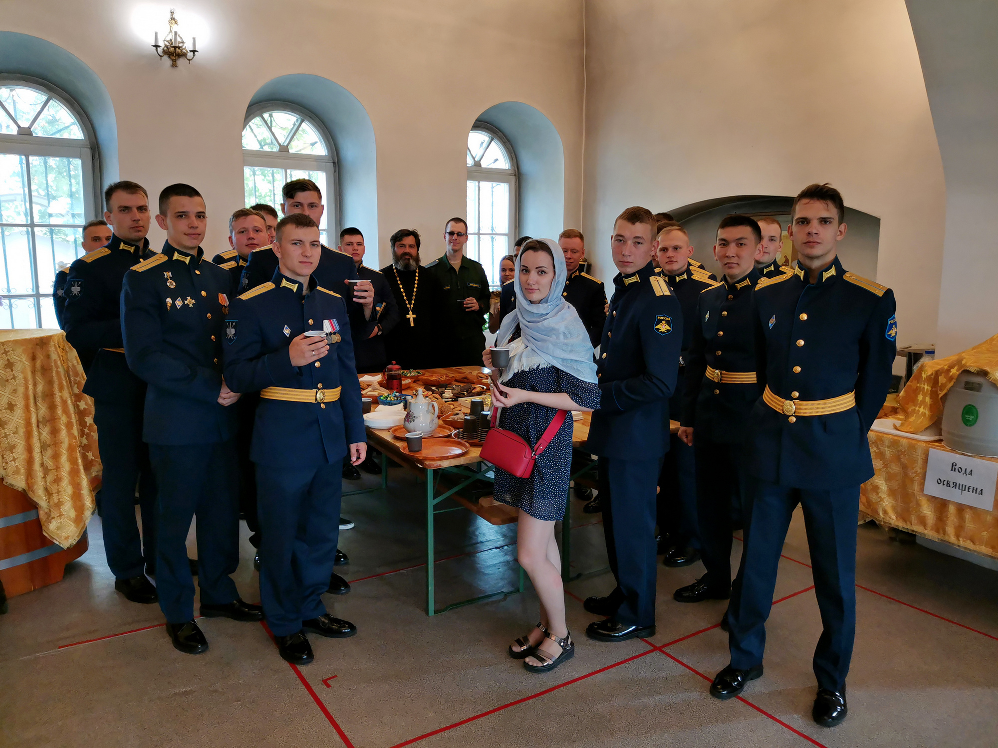 Гости на приходе Казанского храма села Грайвороны