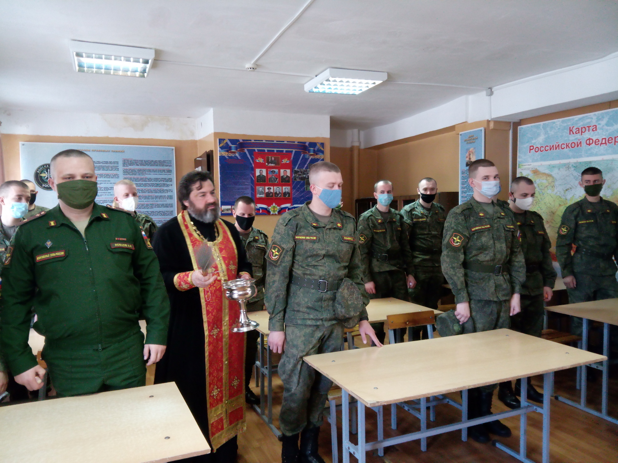 Пасха на приходе Казанского храма деревни Грайвороны