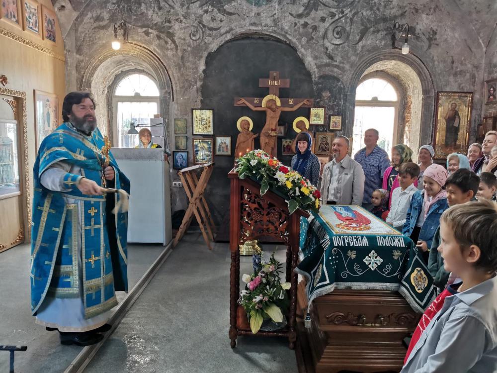 День знаний на приходе Казанского храма деревни Грайвороны