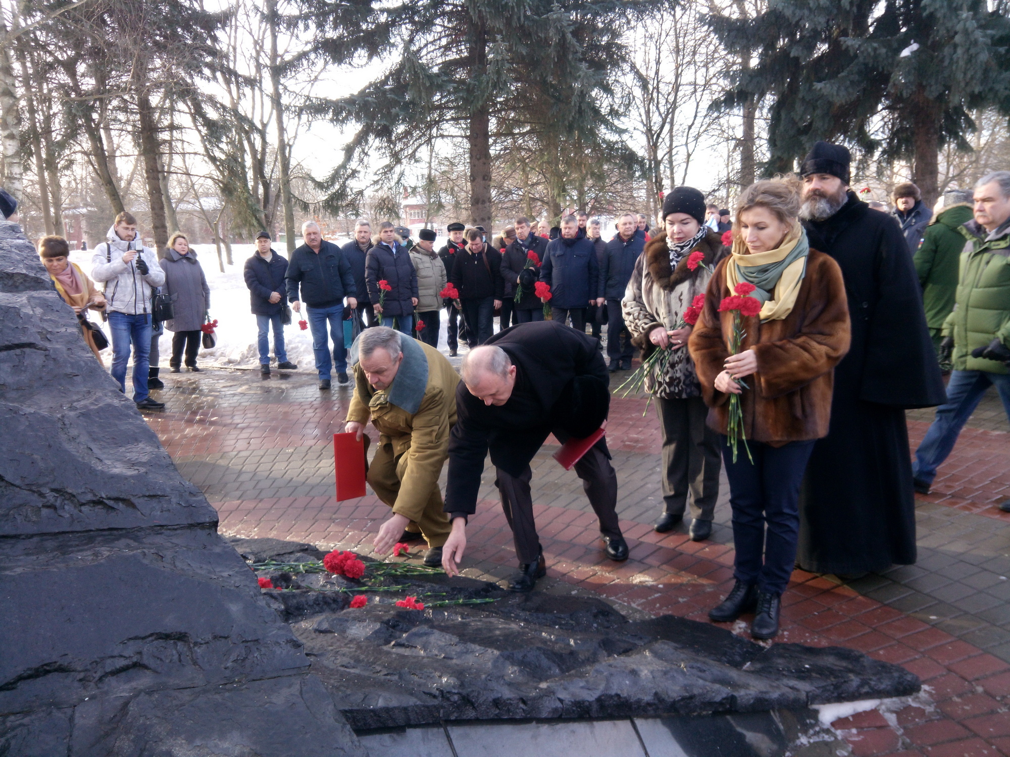 Митинг, посвященный погибшим воинам-интернационалистам.