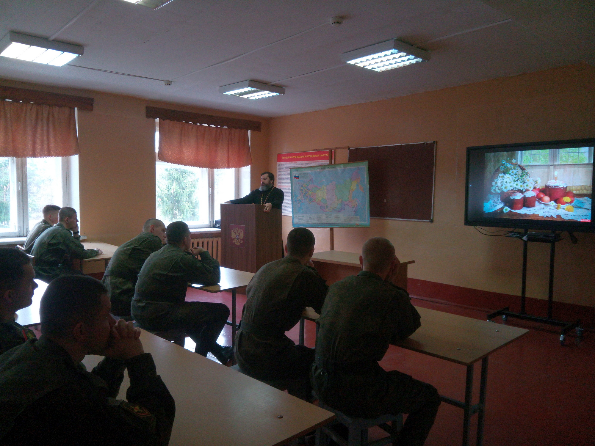 Посещение войсковых частей 2-ого и 3-его Коломенских благочиннических округов в преддверии Пасхи Христовой.