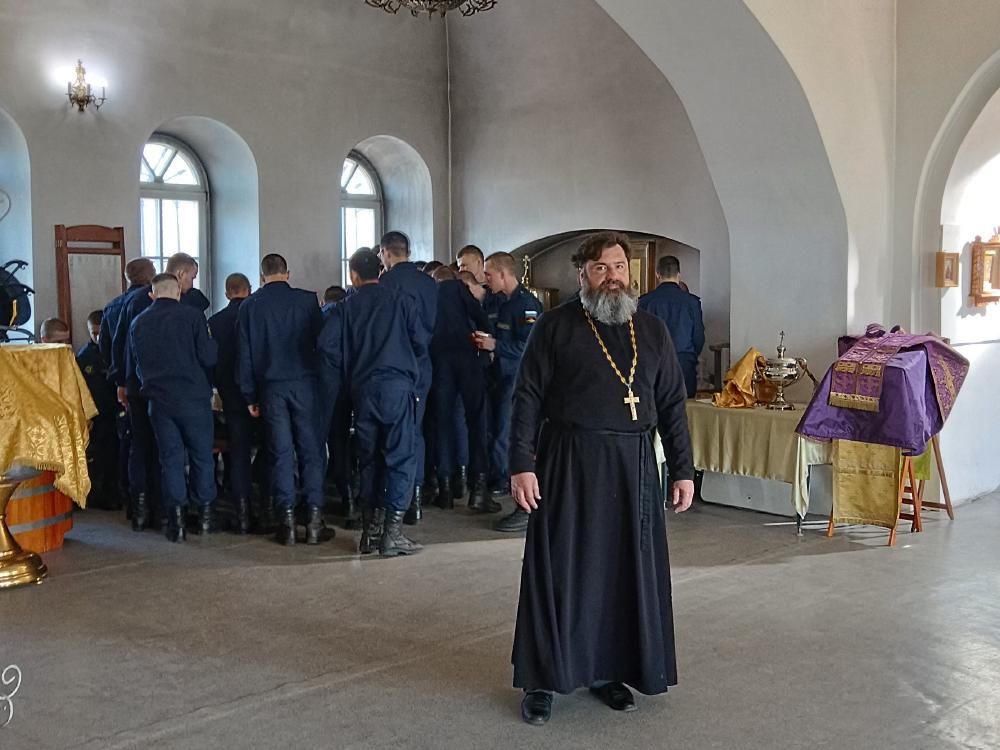 Встреча с военнослужащими в/ч 40917 в Казанском храме деревни Грайвороны