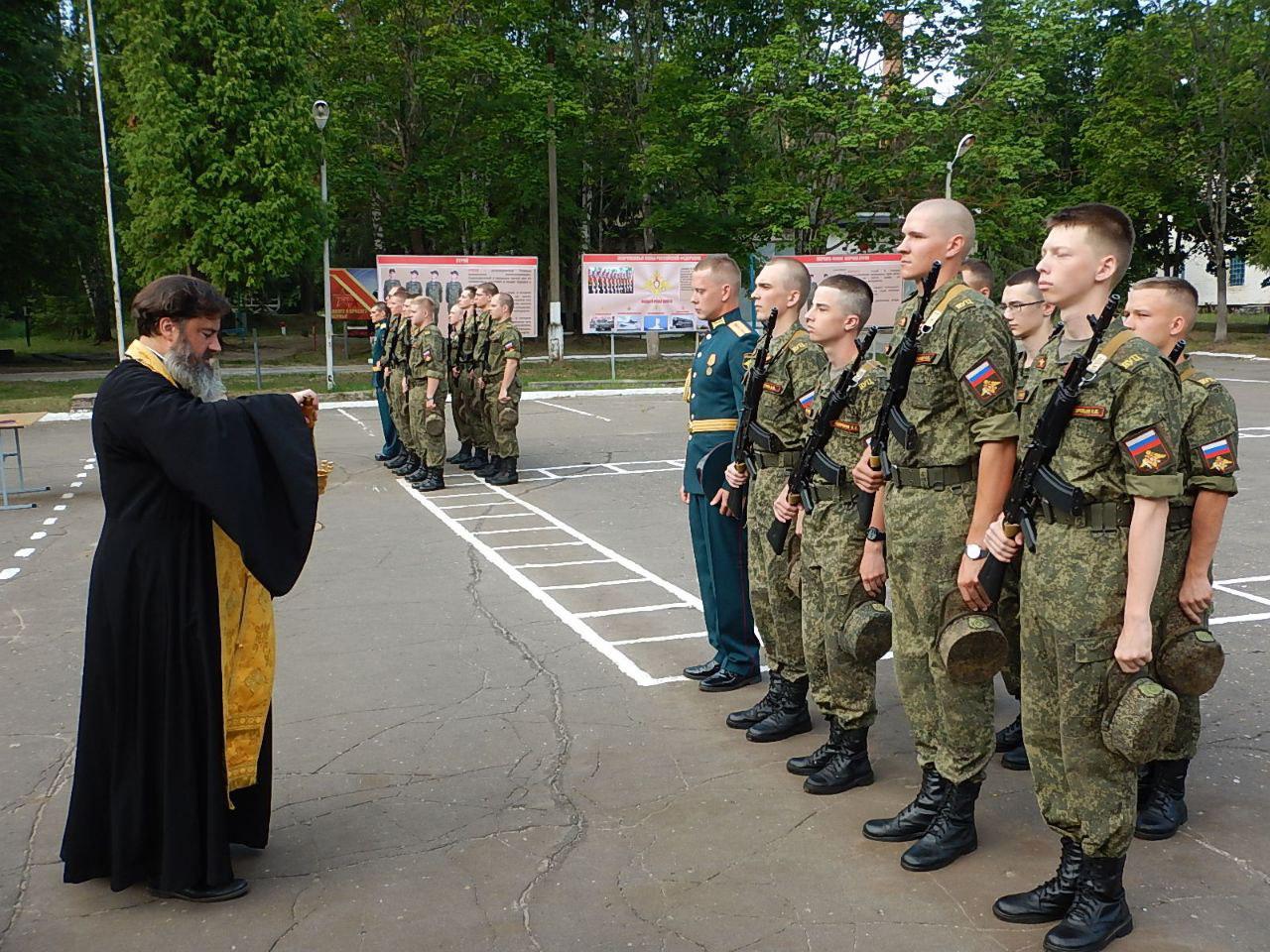Присяга студентов Рязанского радиотехнического института.