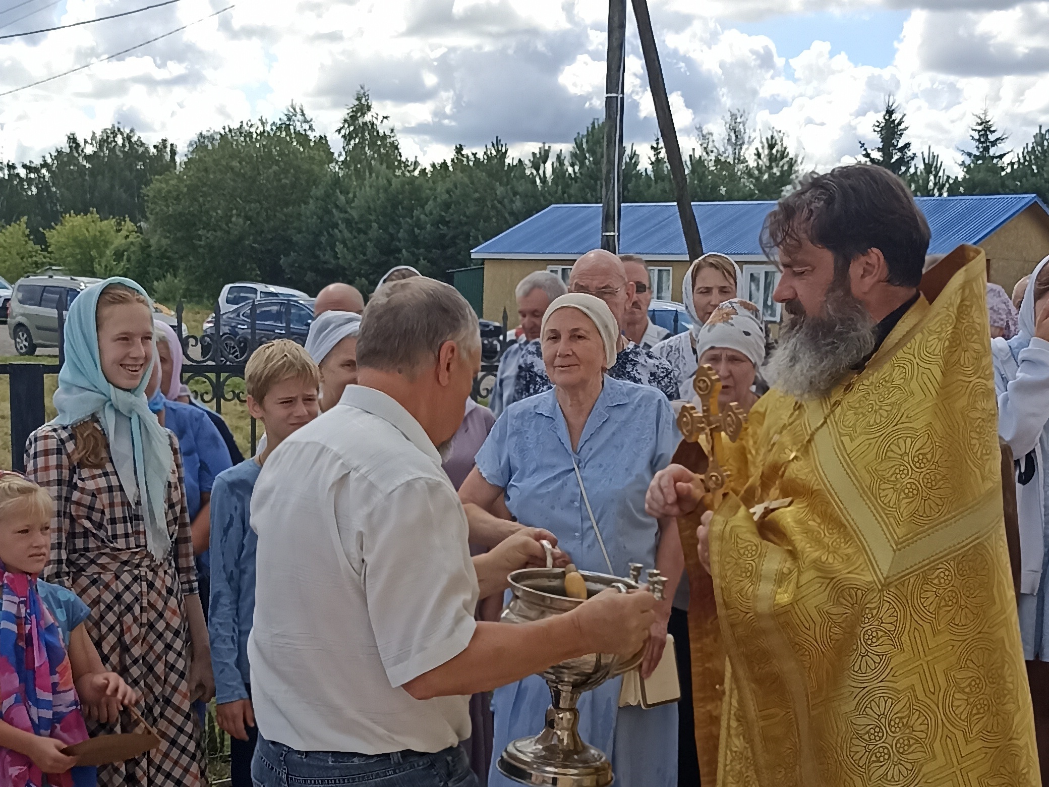Престольный Праздник в Казанском храме деревни Грайвороны