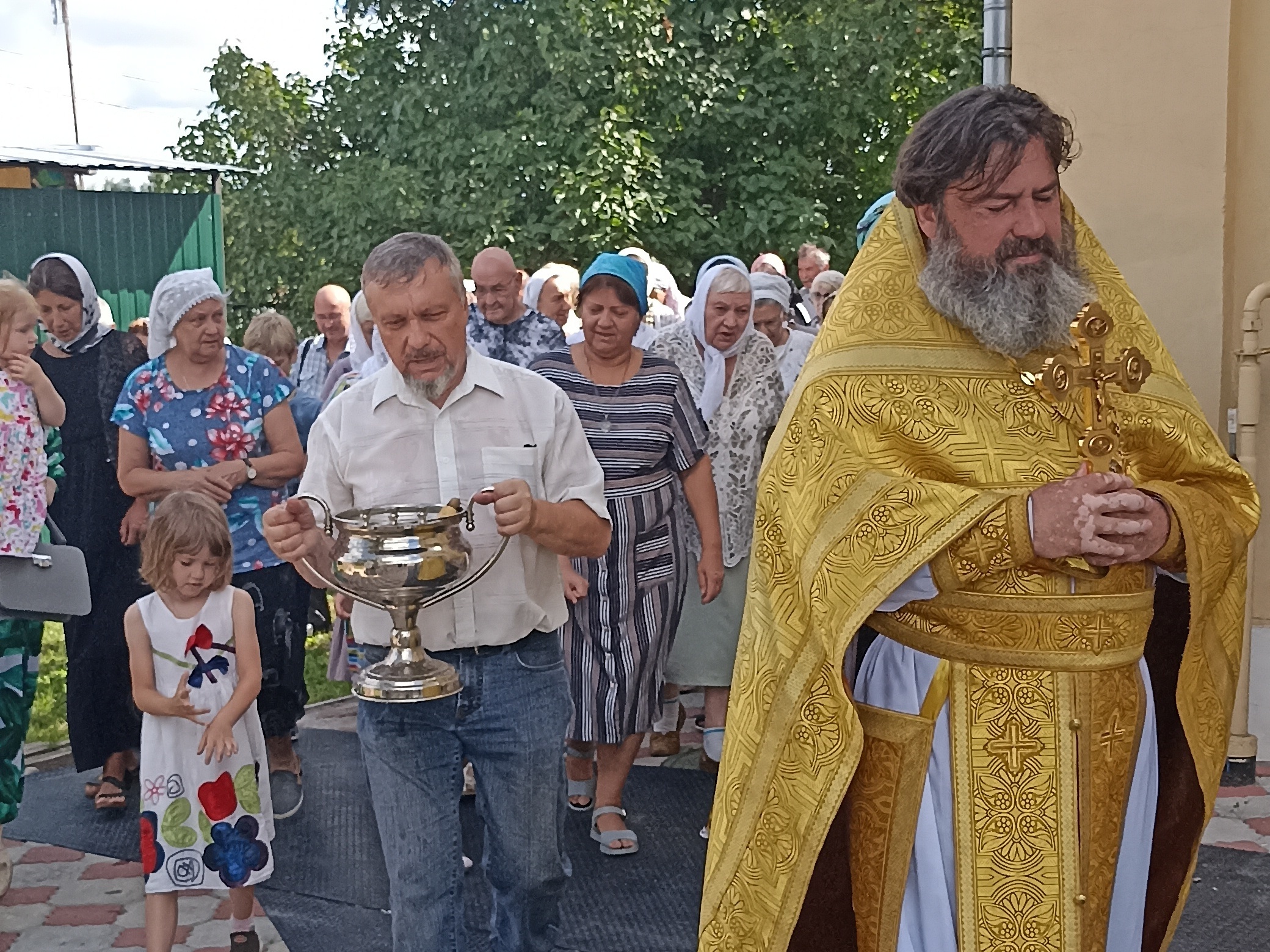 Престольный Праздник в Казанском храме деревни Грайвороны
