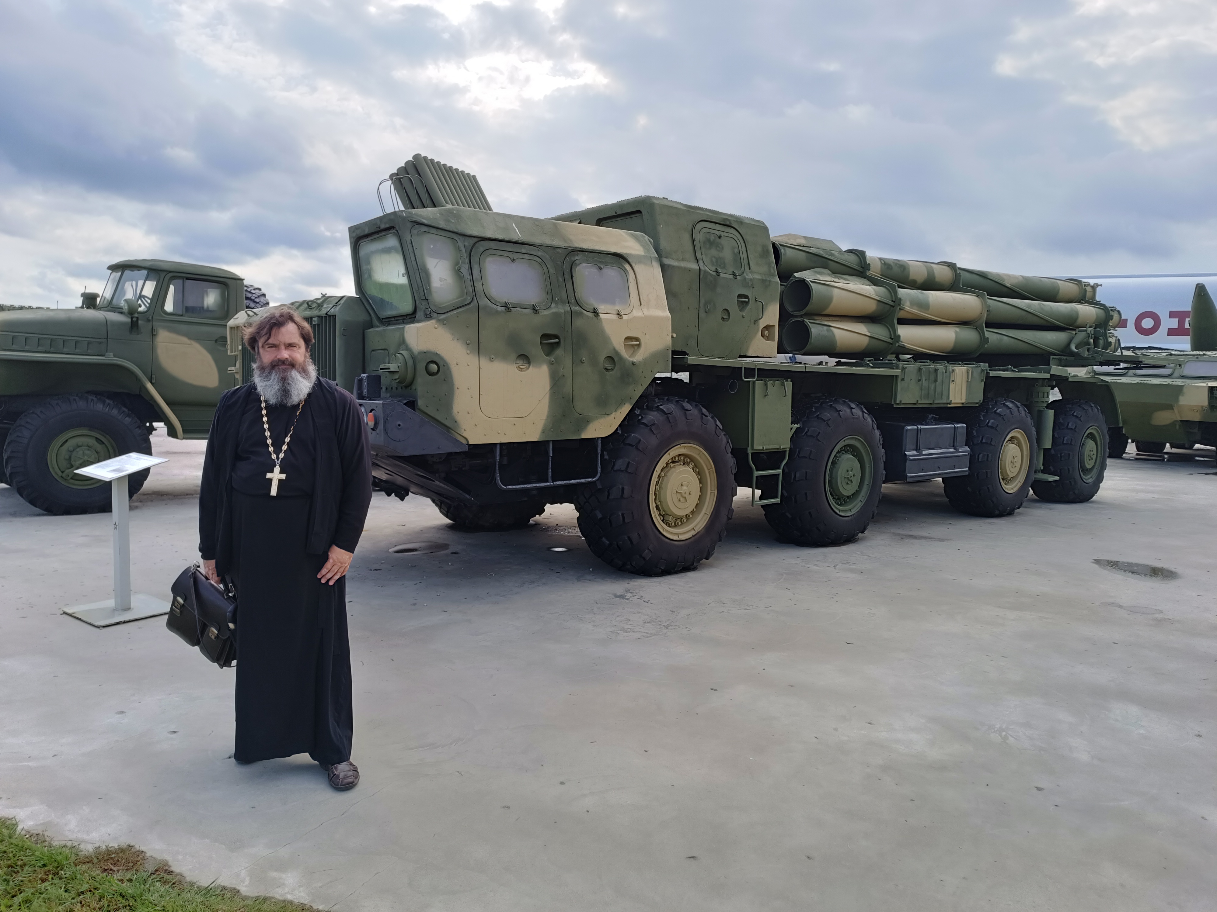 Поездка в Военно-патриотический парк культуры и отдыха Вооруженных Сил Российской Федерации «Патриот».