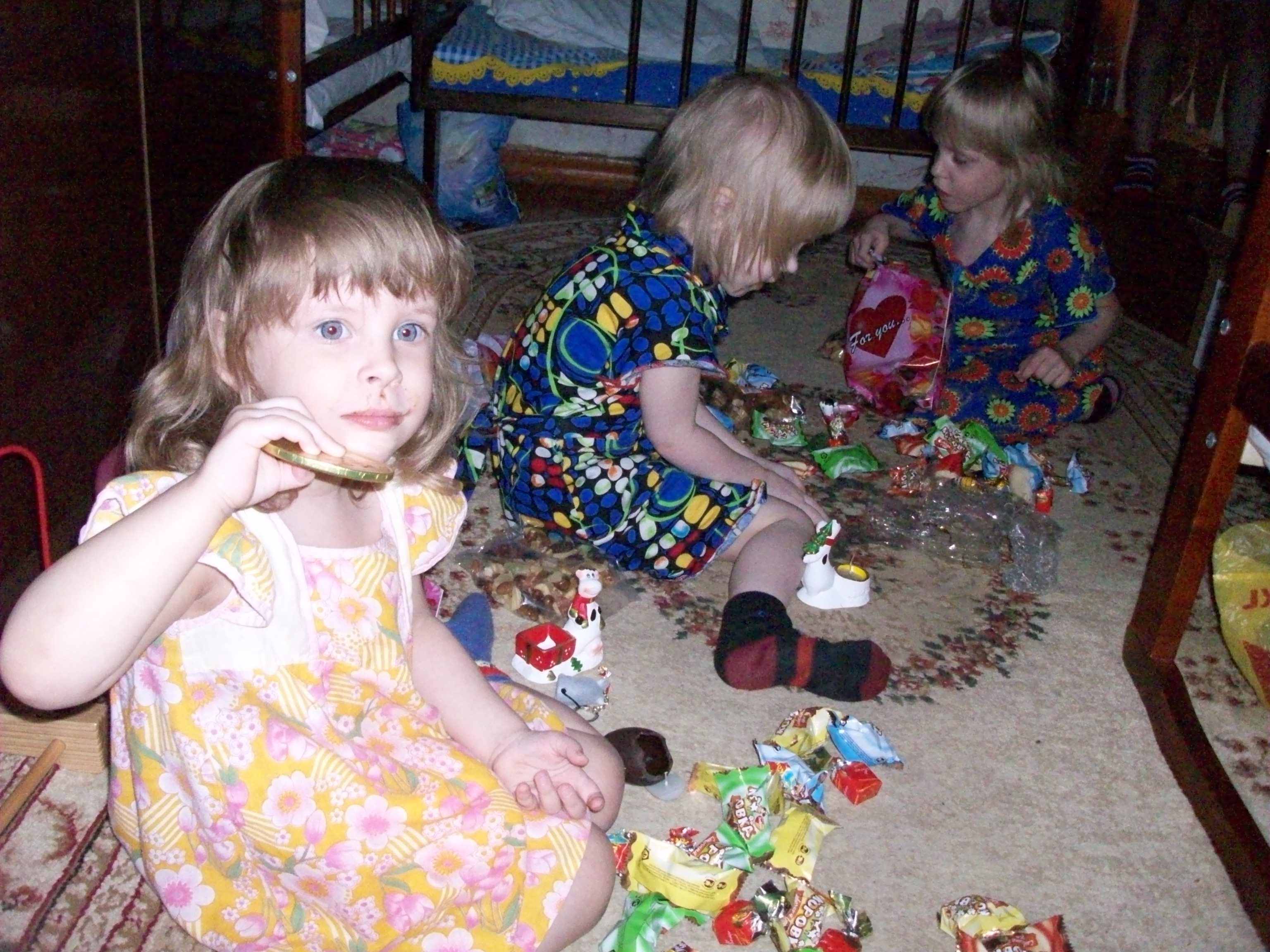 Пасхальные подарки и поздравления многодетной семье