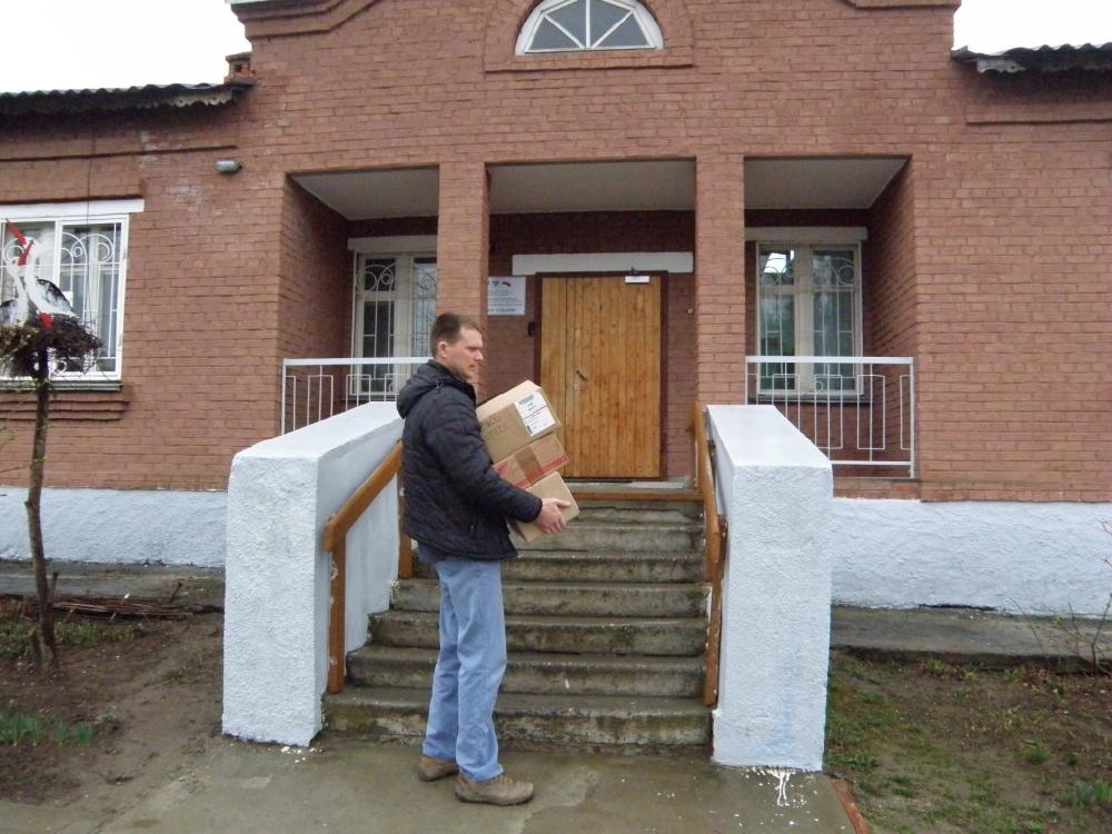 Передача подарков детскому дому в пос.Пески