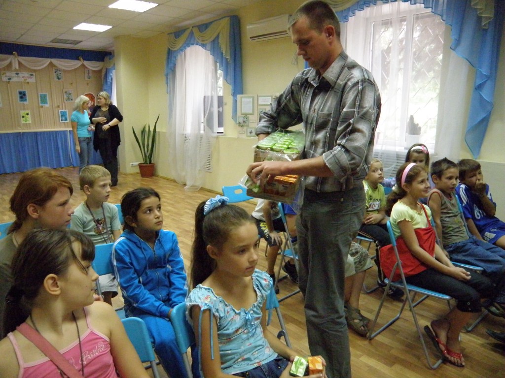 "Почему нельзя обманывать своих близких и самих себя" - беседа с детьми из центра "Гармония"