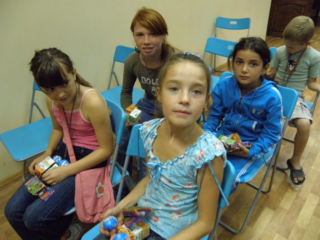 "Почему нельзя обманывать своих близких и самих себя" - беседа с детьми из центра "Гармония"