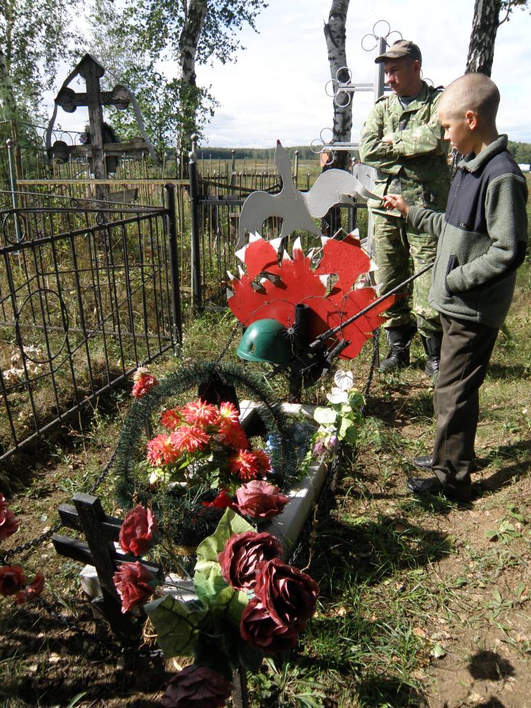 Установка памятных крестов