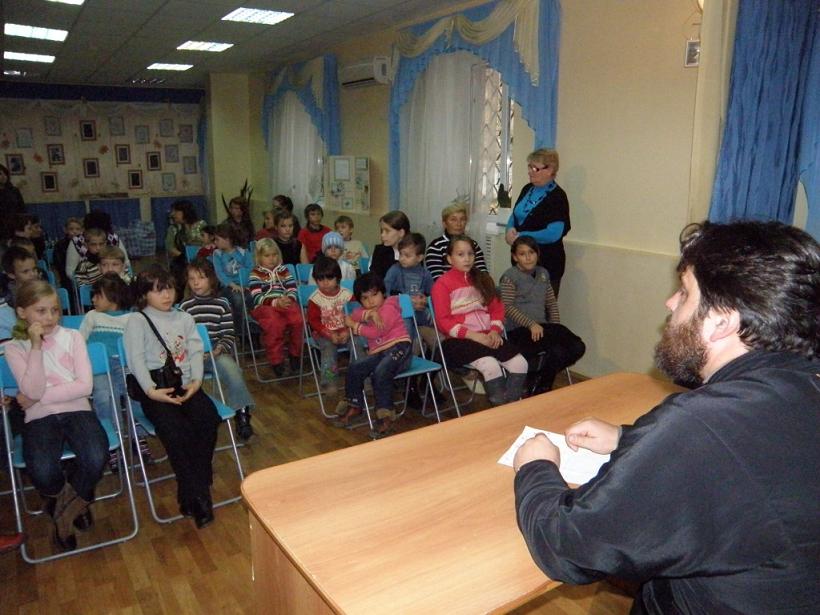 Согреем детские сердца