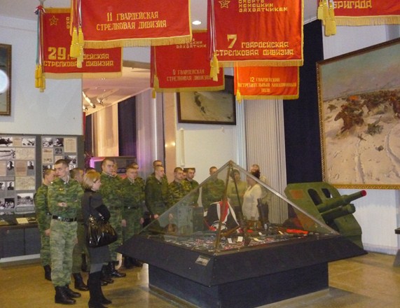 Поездка солдат-срочников в Центральный музей Вооруженных Сил