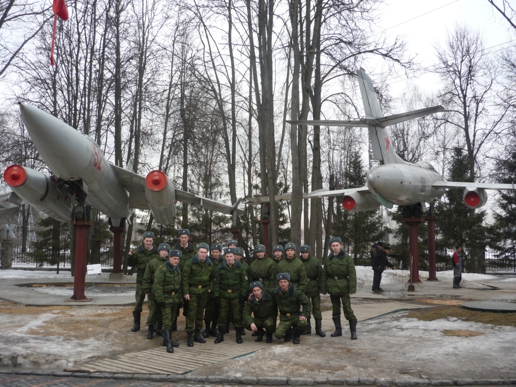 Поездка солдат в Музей техники Вадима Задорожного