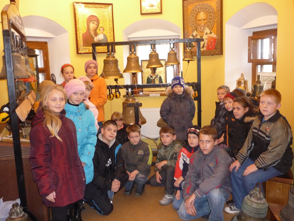 "Согреем детские сердца"