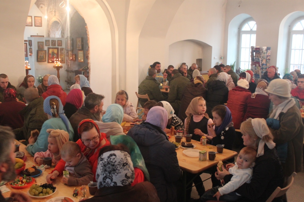 Празднование Казанской иконе Божией Матери