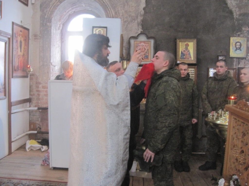Солдатская поездка в храм