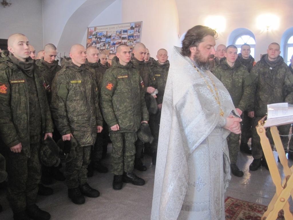 Солдатская поездка в храм