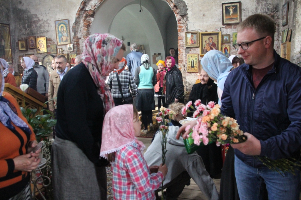 День святых жен-мироносиц