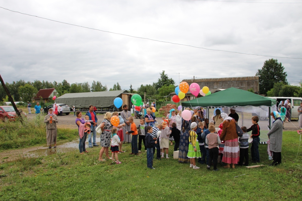 Престольный праздник в Казанском храме д. Грайвороны