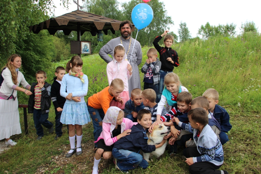Престольный праздник в Казанском храме д. Грайвороны